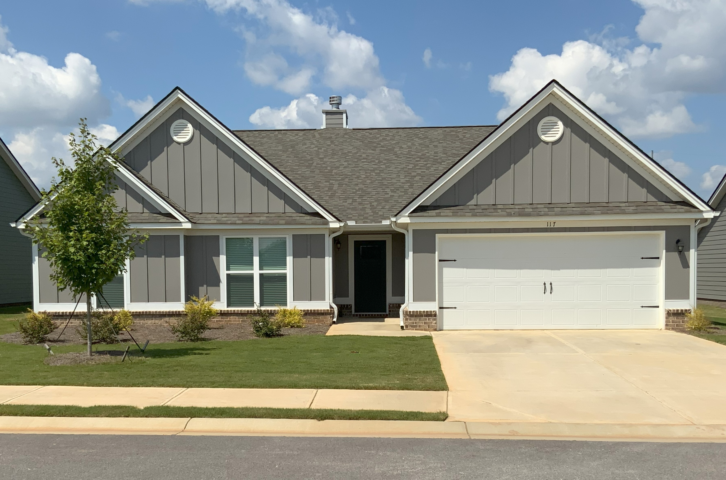 117 Lake Meadows Drive